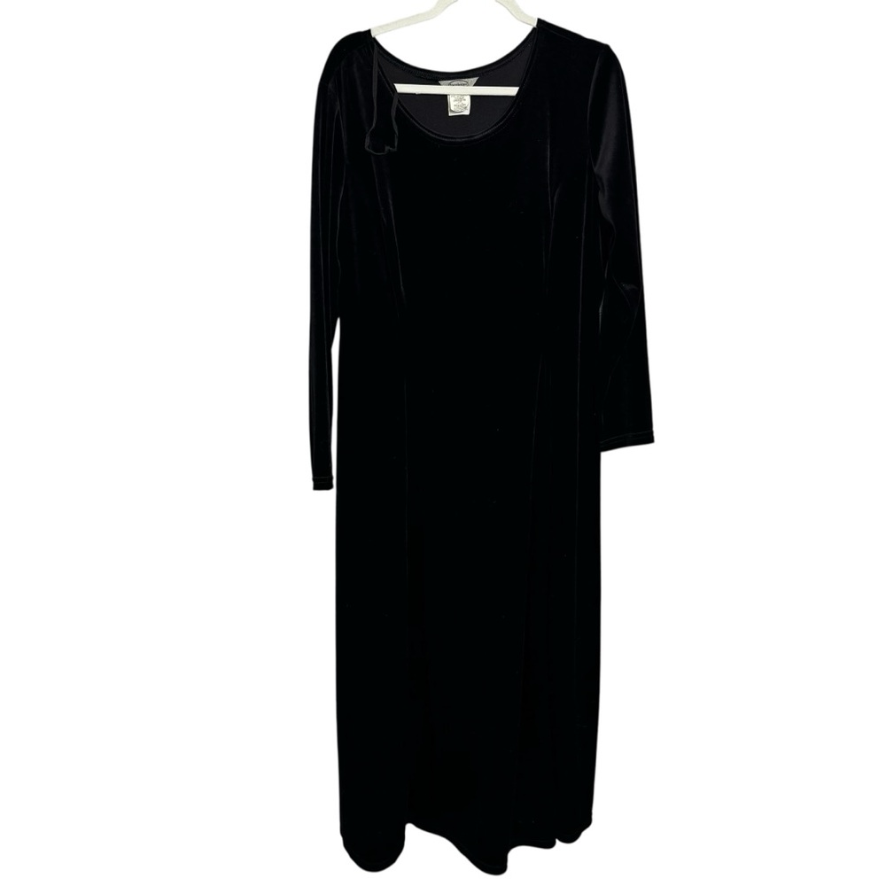 Stonebridge Elegant Black Velvet maxi evening gown size 18 plus romantic